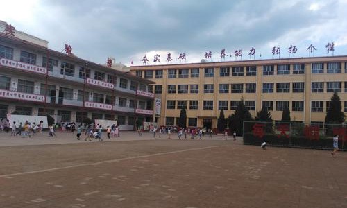 灵丘县职业学校是什么办层次