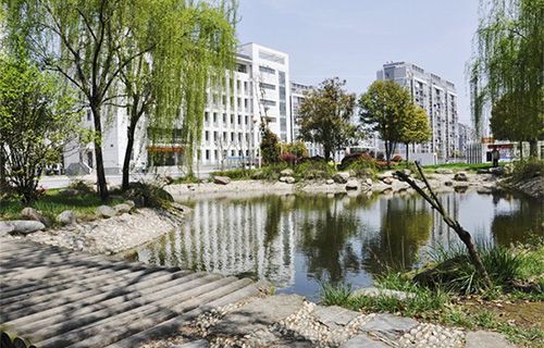 衢州市振华工贸学校靠谱吗 学校怎么样