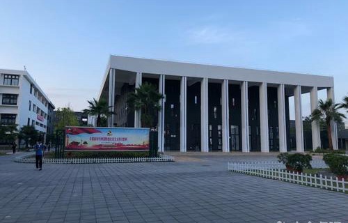 平市河西中学(职高部)如何 办学靠谱吗